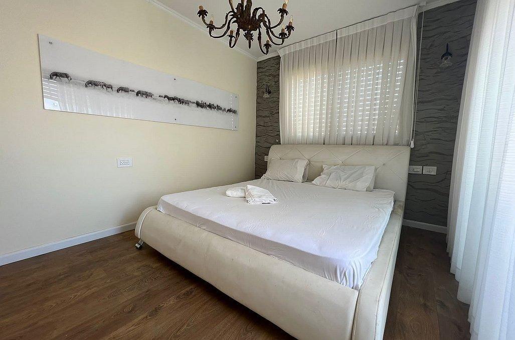 סוויטת גפן בוטיק מרכז  22  נופש - וי פור ויקיישן - V for Vacation