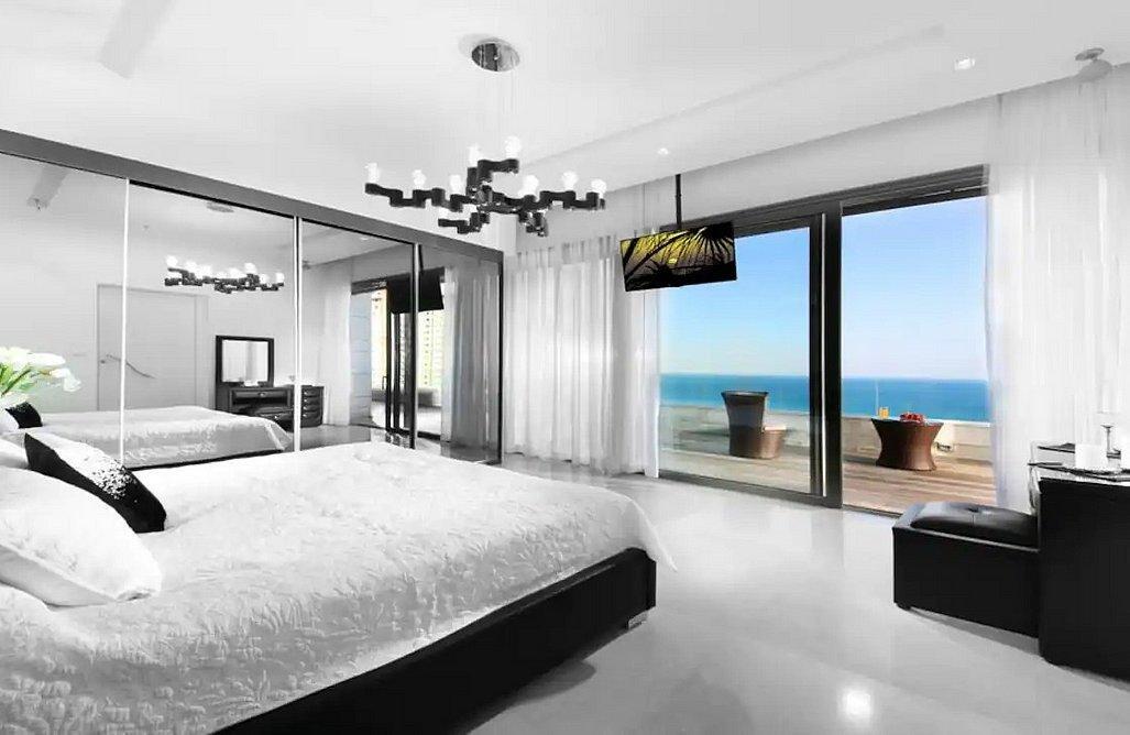 רויאל פנטהאוז מרכז  11  נופש - וי פור ויקיישן - V for Vacation