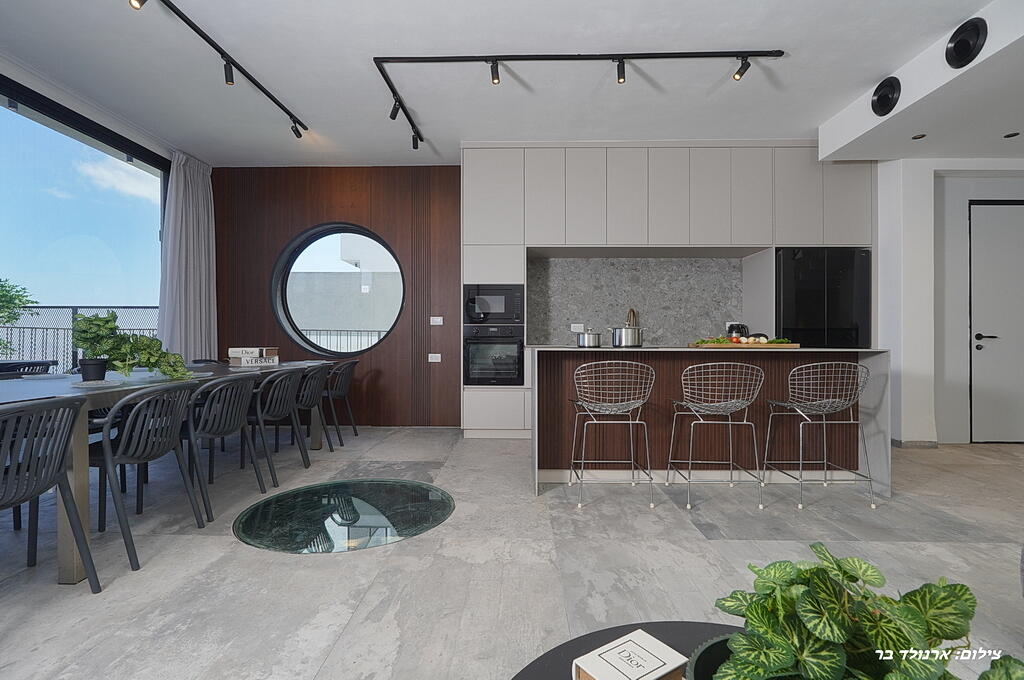 וילה סירקל – Villa Circle צפון  42  נופש - וי פור ויקיישן - V for Vacation