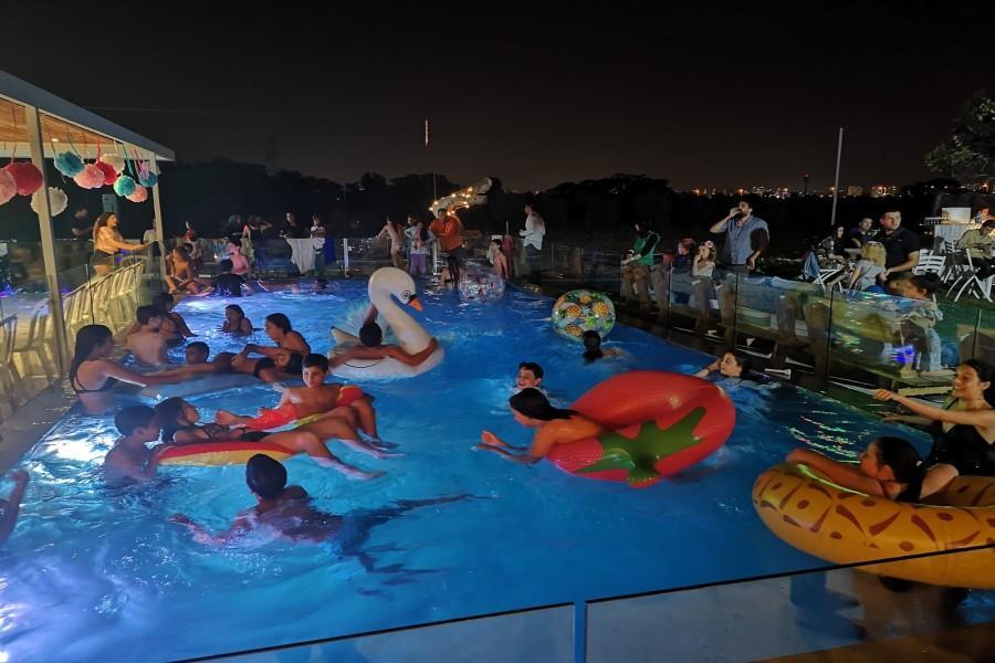 אחוזה 14 מרכז  10  נופש - וי פור ויקיישן - V for Vacation