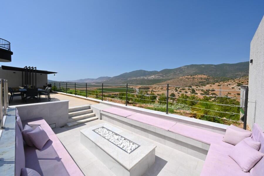 וילה לה רוסה - La Rosa צפון  3  נופש - וי פור ויקיישן - V for Vacation