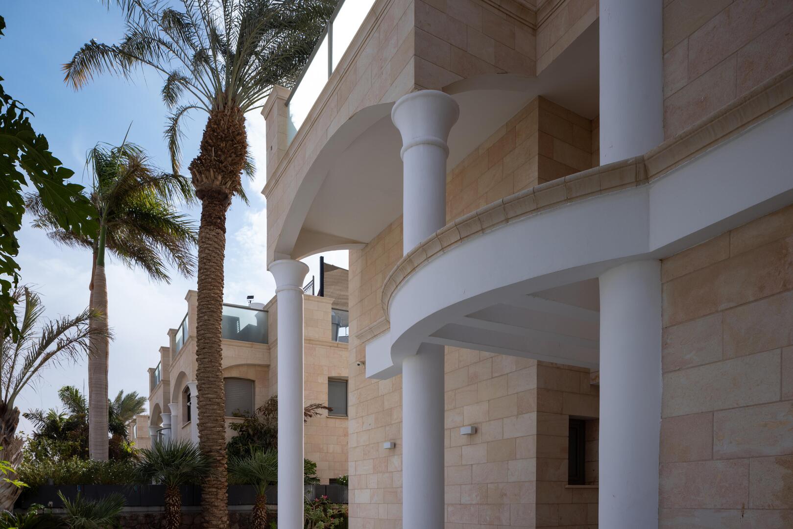 וילה רנסו דרום  27  נופש - וי פור ויקיישן - V for Vacation