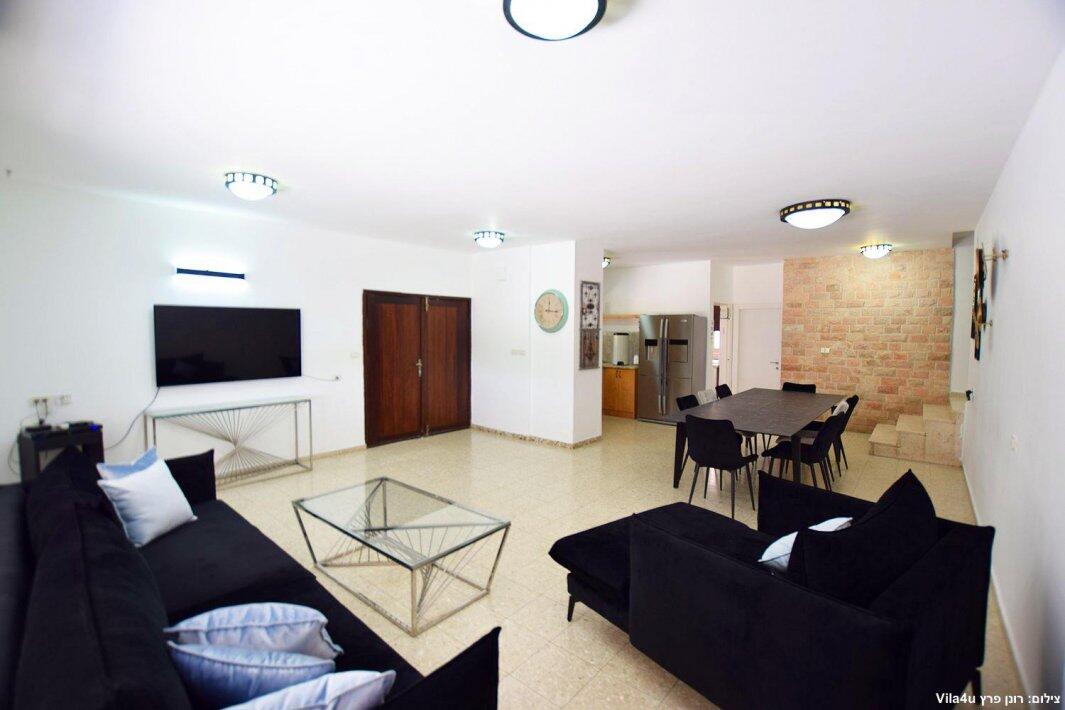 וילה שיילי מרכז  5  נופש - וי פור ויקיישן - V for Vacation