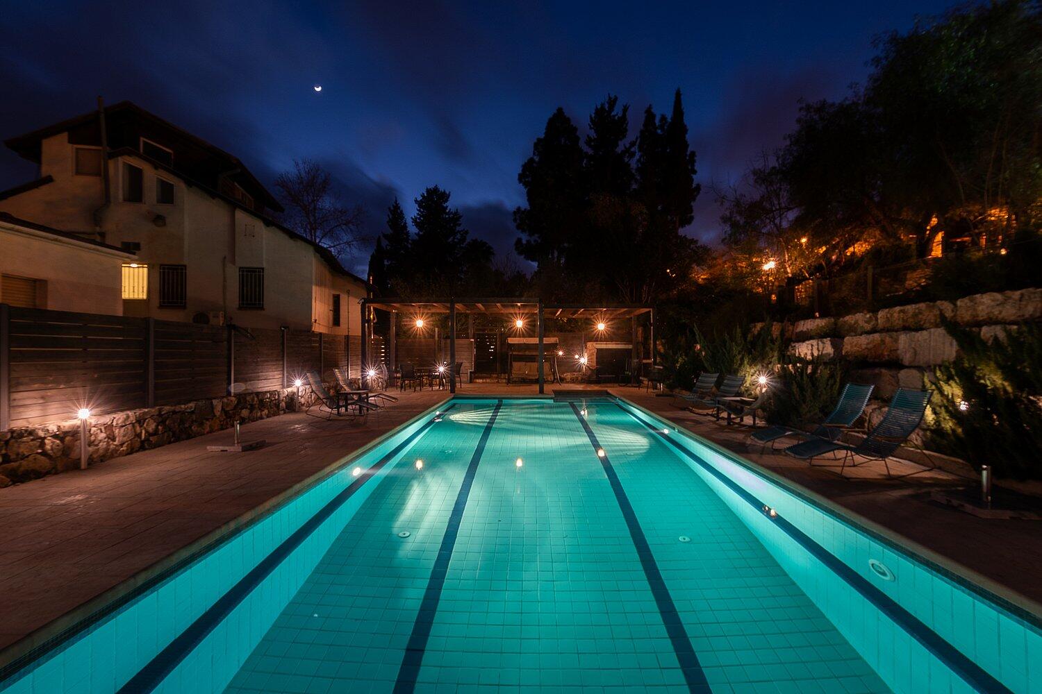 וילה בית זית מרכז  51  נופש - וי פור ויקיישן - V for Vacation