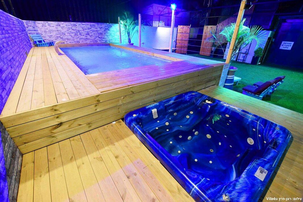 אופוריה נתניה מרכז  20  נופש - וי פור ויקיישן - V for Vacation