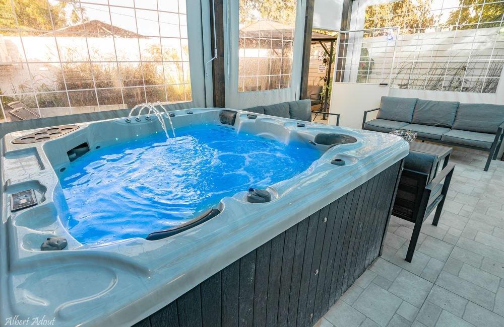 אחוזת ענת צפון  4  נופש - וי פור ויקיישן - V for Vacation