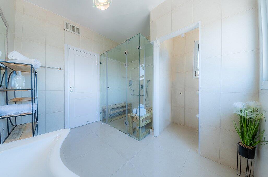 פנטהאוז אנדראה צפון  15  נופש - וי פור ויקיישן - V for Vacation