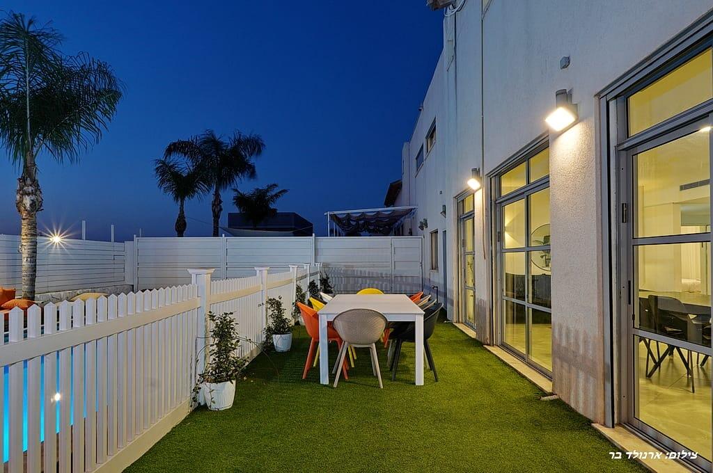 וילה דקל כחול צפון  45  נופש - וי פור ויקיישן - V for Vacation