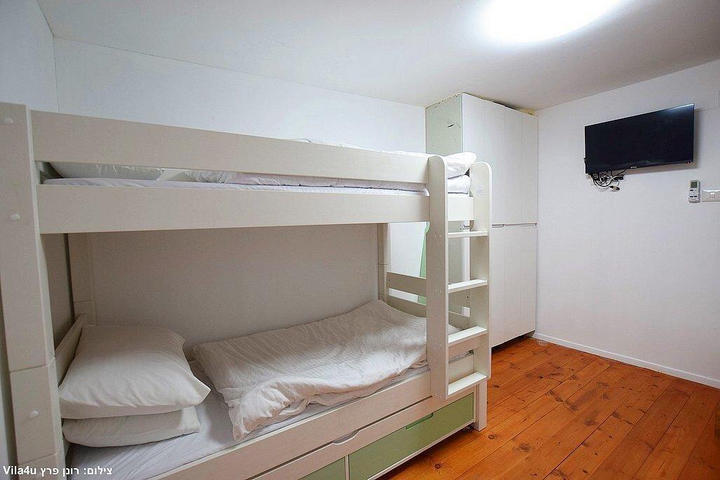 רפאל בכרם צפון  24  נופש - וי פור ויקיישן - V for Vacation