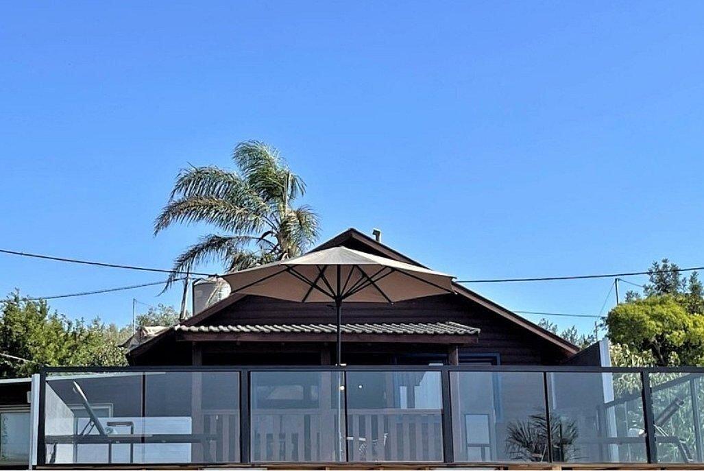 רפאל בכרם צפון  25  נופש - וי פור ויקיישן - V for Vacation