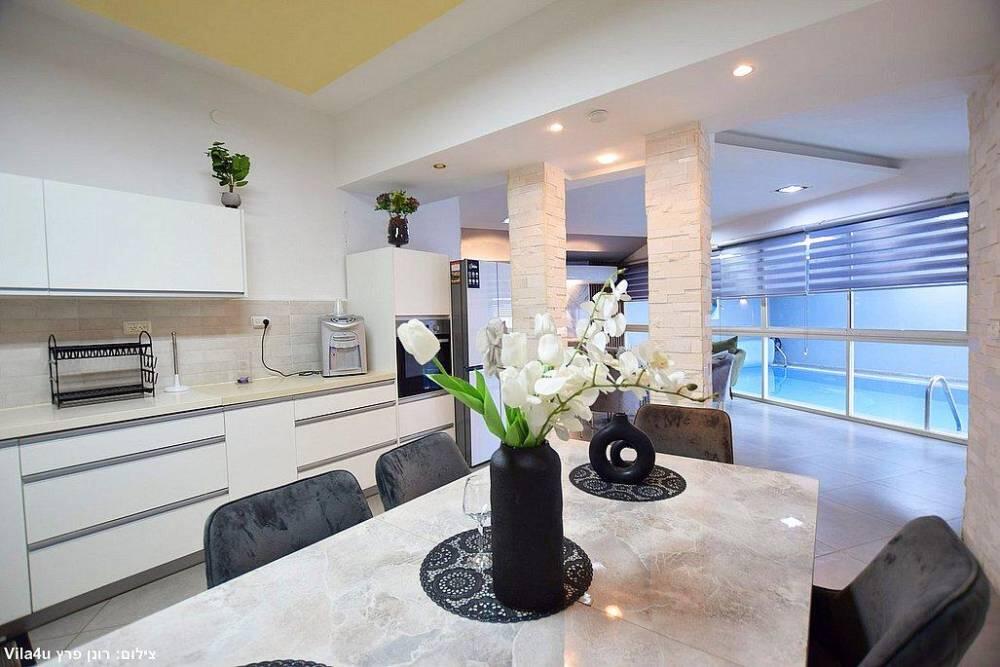 אחוזת הלוטוס צפון  14  נופש - וי פור ויקיישן - V for Vacation