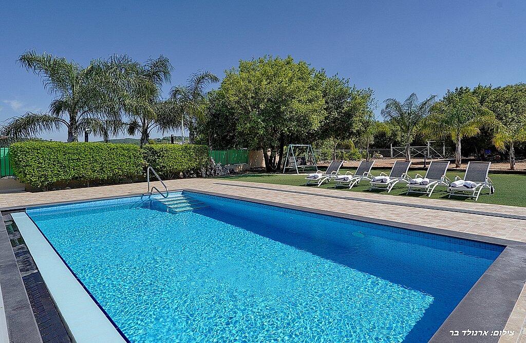 אחוזת השושנים בוטיק צפון  10  נופש - וי פור ויקיישן - V for Vacation