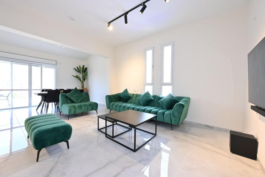 וילה לה רוסה - La Rosa צפון  15  נופש - וי פור ויקיישן - V for Vacation