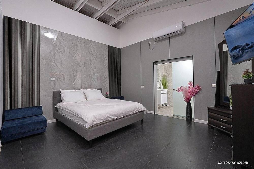 אחוזת אורפז צפון  51  נופש - וי פור ויקיישן - V for Vacation