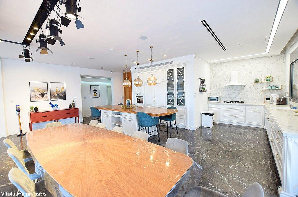 סי וויו פנטהאוז - Sea View Penthouse מרכז  15  נופש - וי פור ויקיישן - V for Vacation