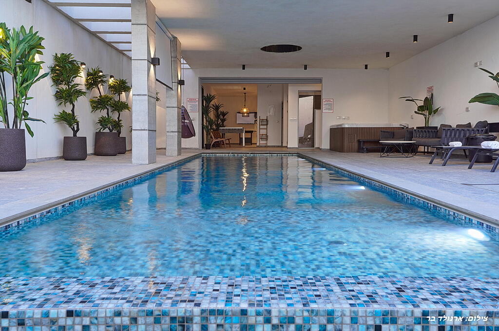 וילה סירקל – Villa Circle צפון  23  נופש - וי פור ויקיישן - V for Vacation