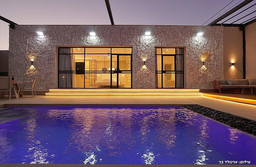 לומה סוויט צפון  12  נופש - וי פור ויקיישן - V for Vacation