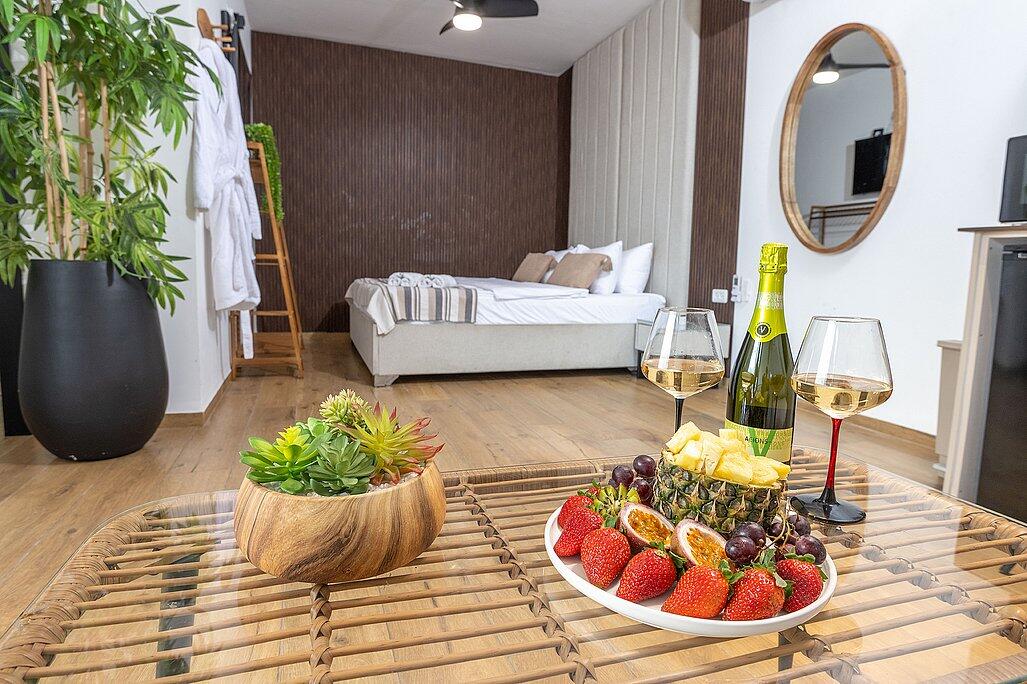 כינר סוויטות יוקרה צפון  6  נופש - וי פור ויקיישן - V for Vacation