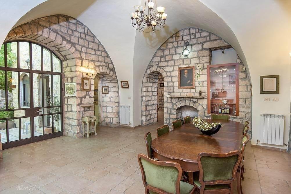 אצולת אירופה - שערי צפת צפון  19  נופש - וי פור ויקיישן - V for Vacation