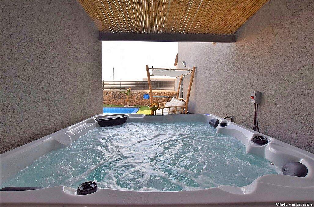 וילה מליה - Villa Melia צפון  4  נופש - וי פור ויקיישן - V for Vacation