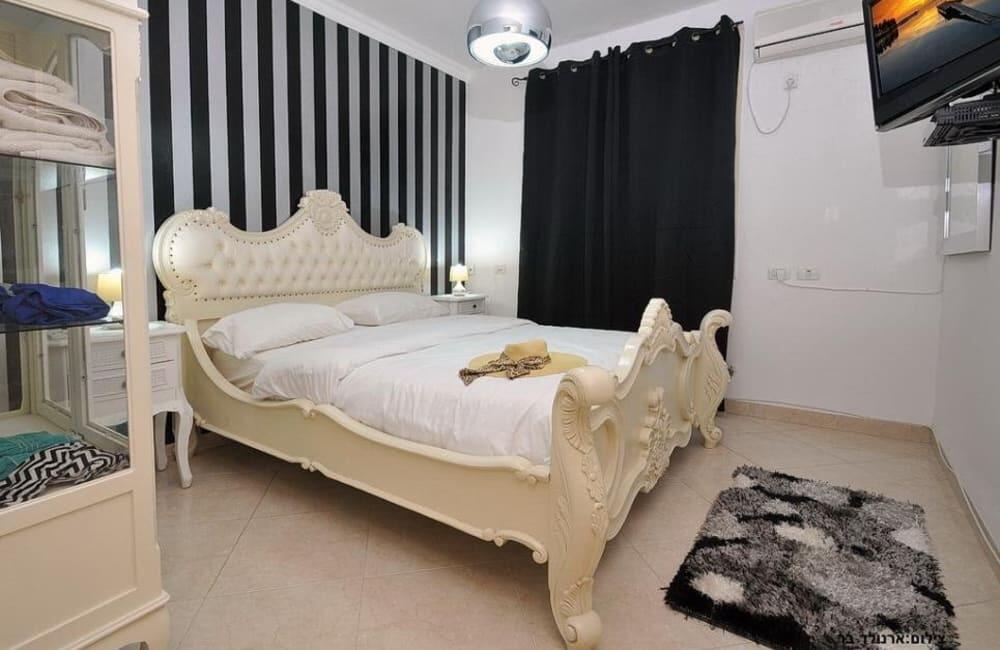 וילה קסטלו צפון  13  נופש - וי פור ויקיישן - V for Vacation