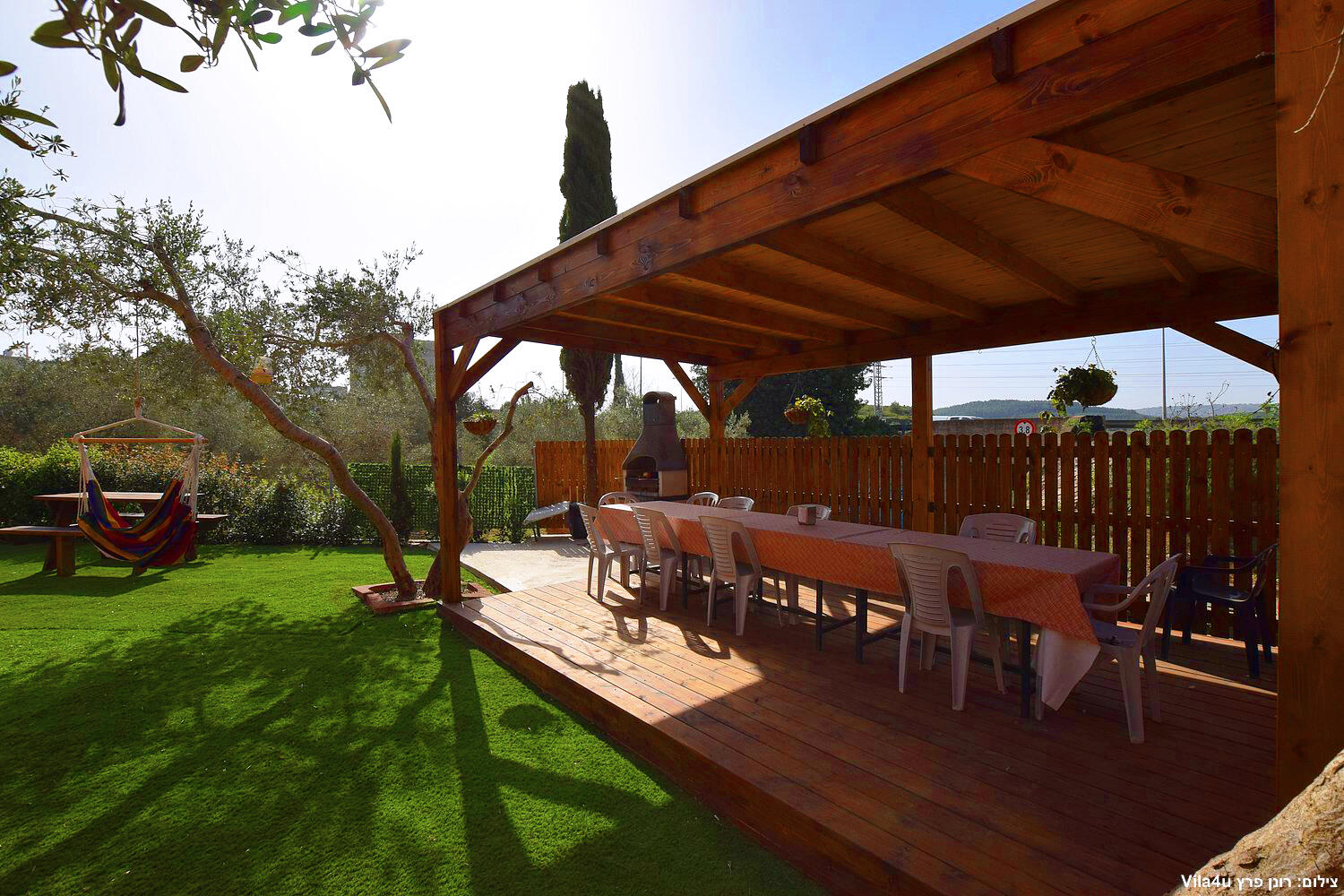 וילה מונפורט צפון  6  נופש - וי פור ויקיישן - V for Vacation