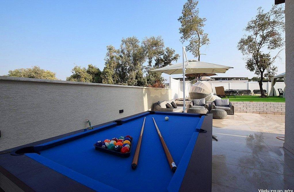 וילה סיימון רויאל צפון  3  נופש - וי פור ויקיישן - V for Vacation