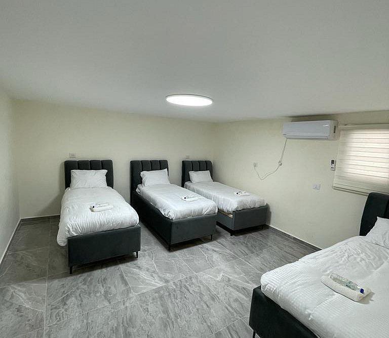 וילה באיילות מרכז  10  נופש - וי פור ויקיישן - V for Vacation