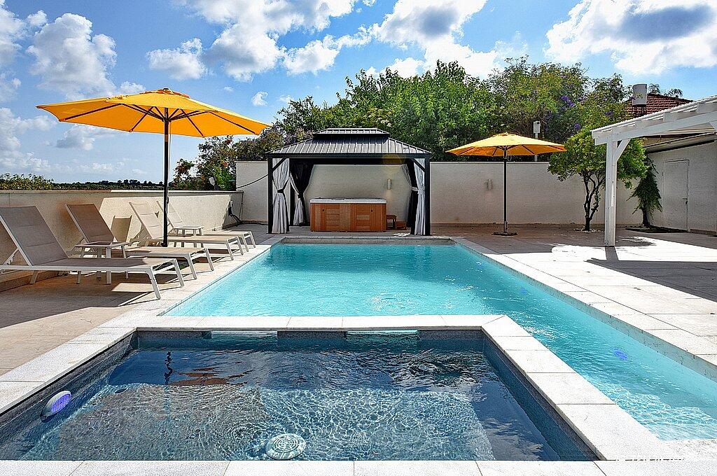 וילה דוריאל צפון  13  נופש - וי פור ויקיישן - V for Vacation