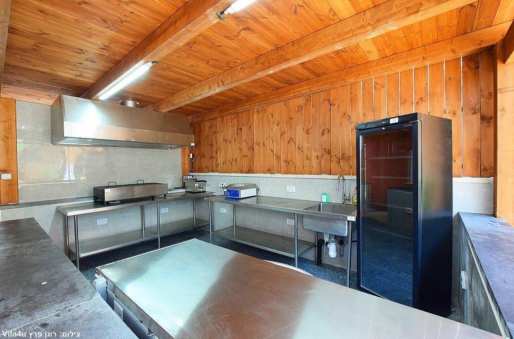 אחוזת ליאן בנימינה מרכז  17  נופש - וי פור ויקיישן - V for Vacation