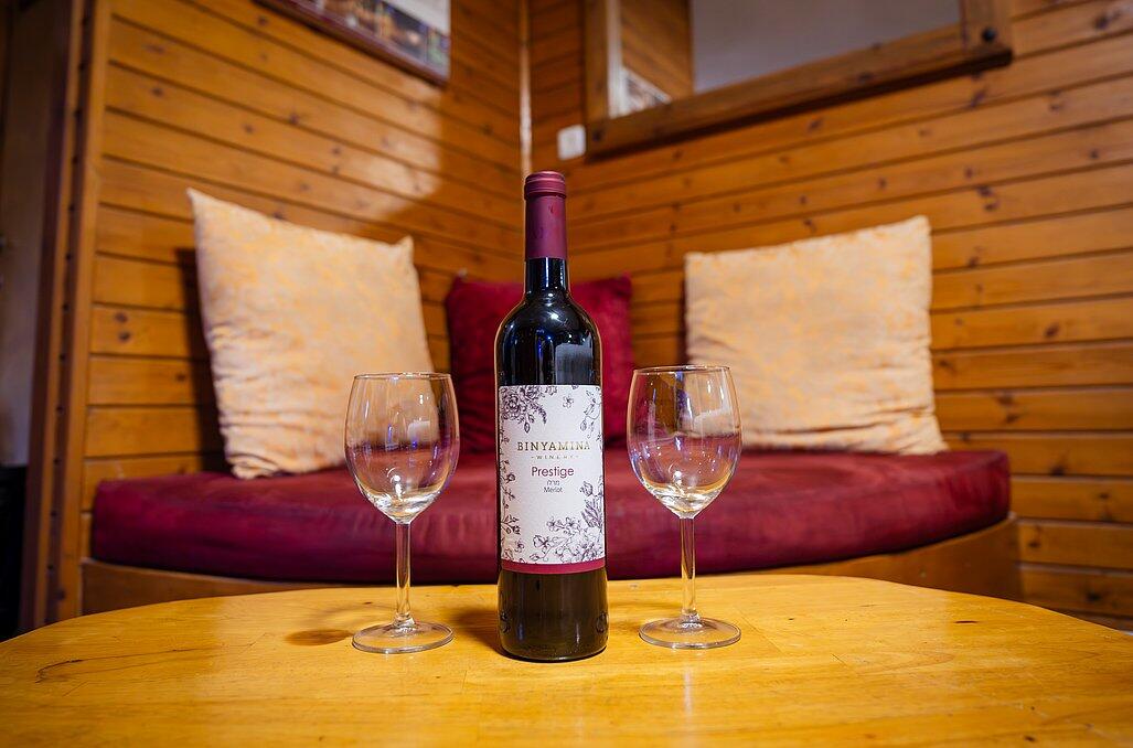 נווה בר - מלון בוטיק בכפר מרכז  8  נופש - וי פור ויקיישן - V for Vacation