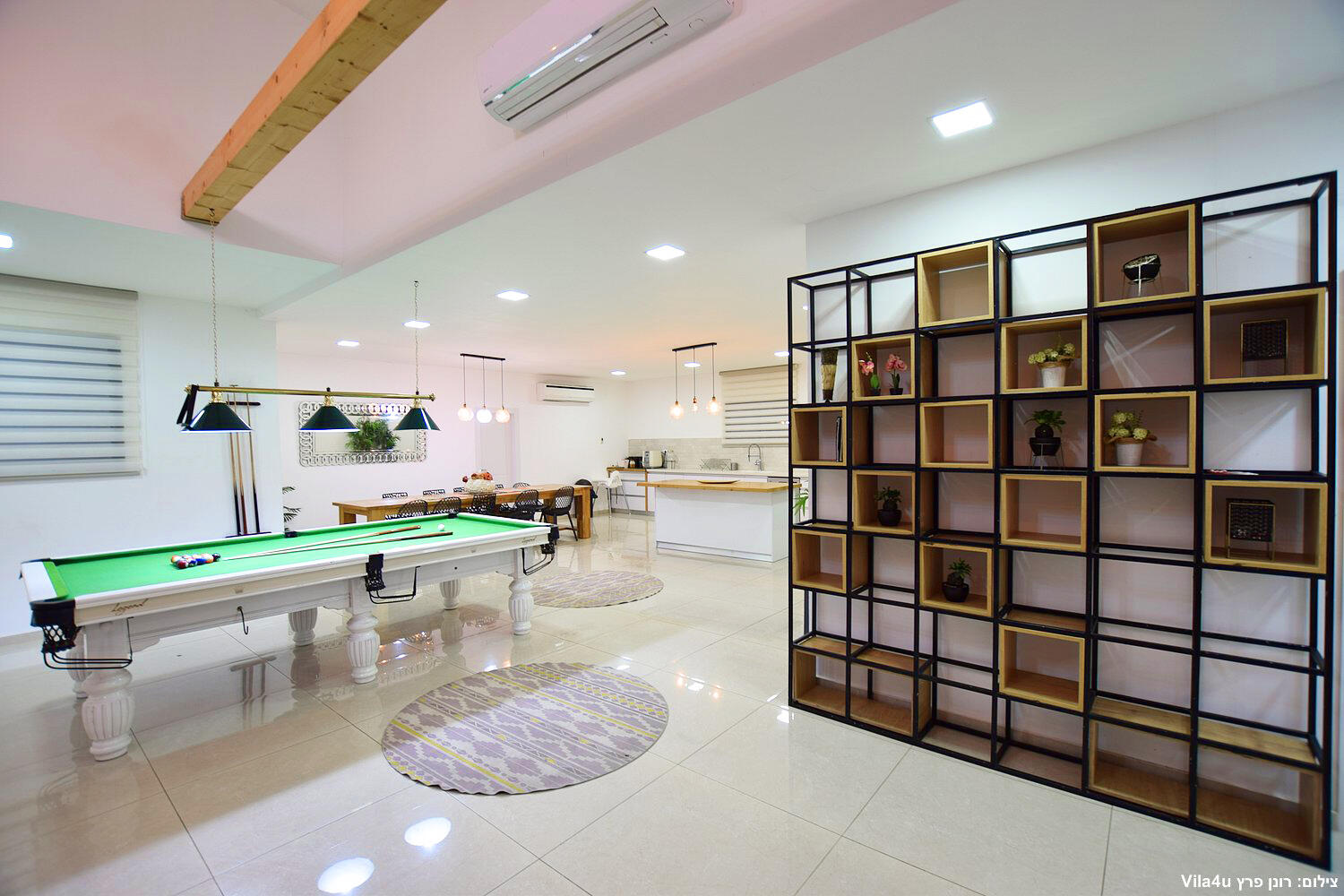 וילה גולד רויאל צפון  18  נופש - וי פור ויקיישן - V for Vacation