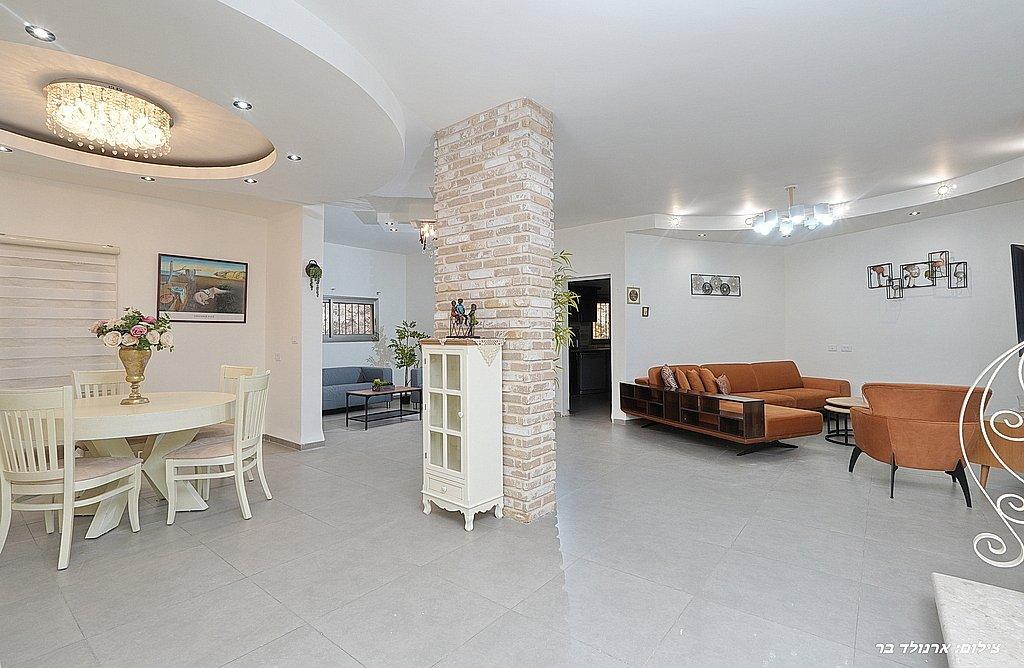 אחוזת הסלעים צפון  12  נופש - וי פור ויקיישן - V for Vacation