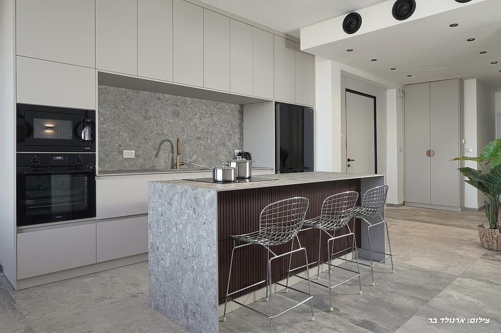 וילה סירקל – Villa Circle צפון  41  נופש - וי פור ויקיישן - V for Vacation