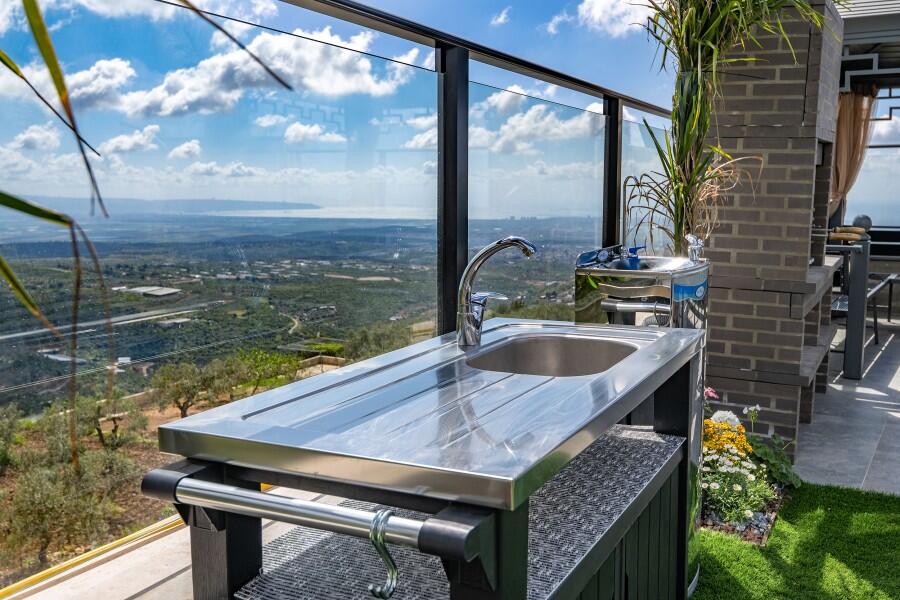 וילה נוף לים ירכא צפון  6  נופש - וי פור ויקיישן - V for Vacation