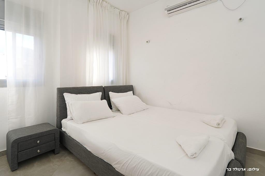 וילה דקל כחול צפון  32  נופש - וי פור ויקיישן - V for Vacation