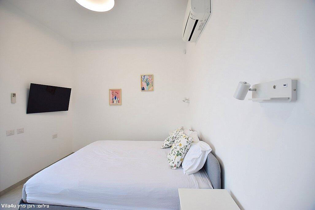 אחוזת גפנים צפון  33  נופש - וי פור ויקיישן - V for Vacation