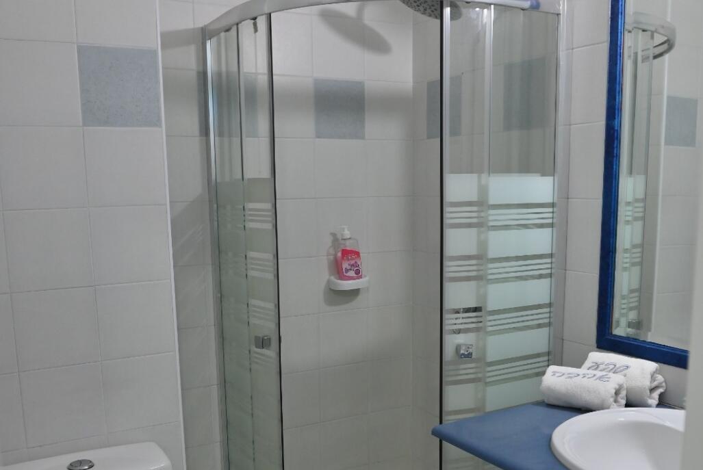 אלת הגליל צפון  26  נופש - וי פור ויקיישן - V for Vacation