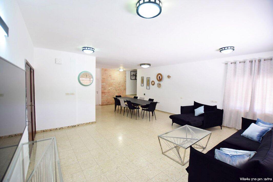 וילה שיילי מרכז  8  נופש - וי פור ויקיישן - V for Vacation