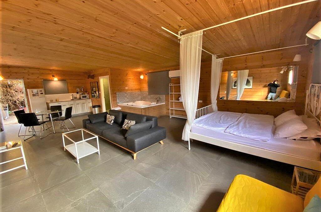 צימרים אגדת היער מרכז  12  נופש - וי פור ויקיישן - V for Vacation