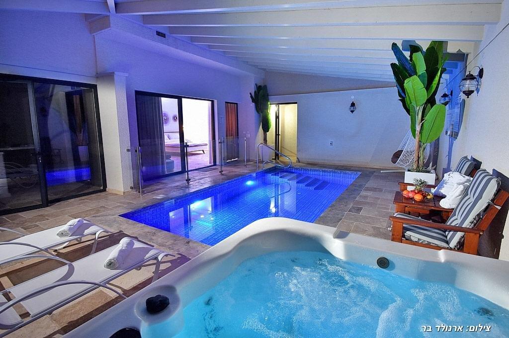 הילת השחר צפון  19  נופש - וי פור ויקיישן - V for Vacation