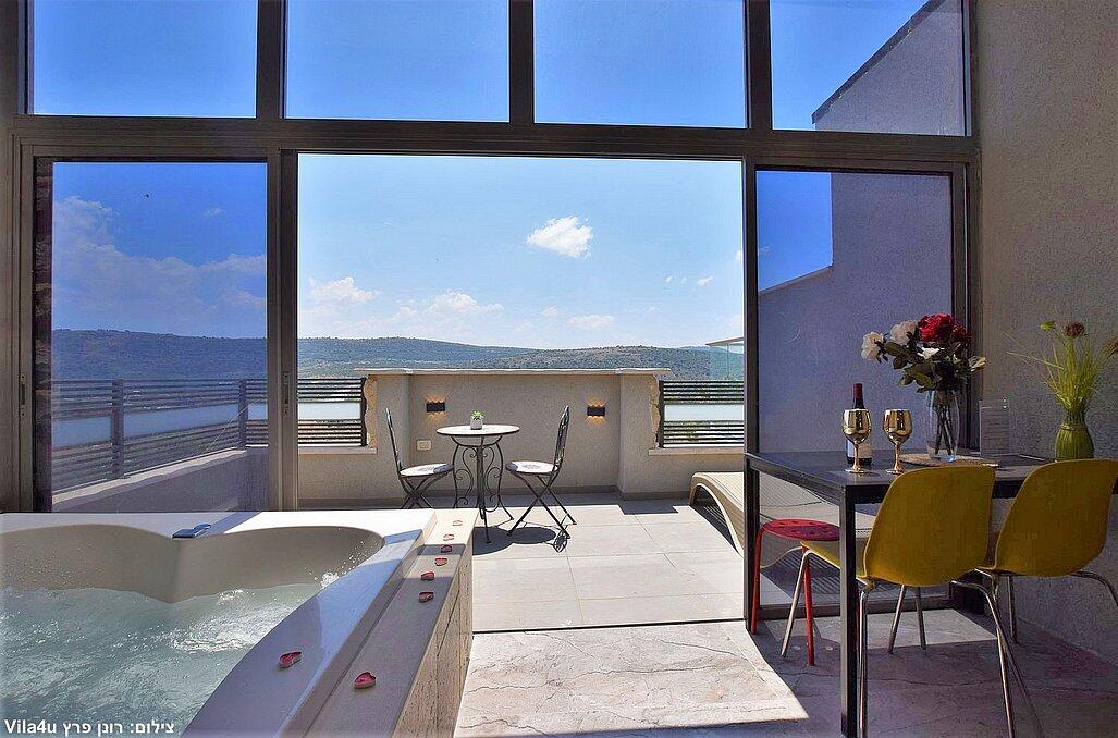 אחוזת האור צפון  11  נופש - וי פור ויקיישן - V for Vacation