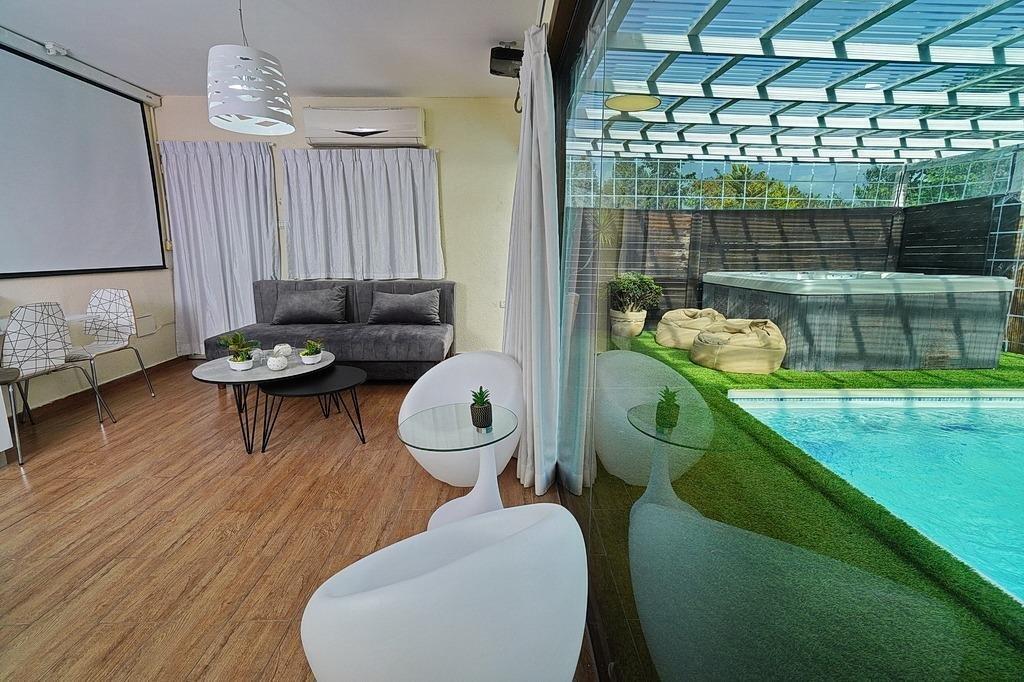 פול וויו צפון  37  נופש - וי פור ויקיישן - V for Vacation