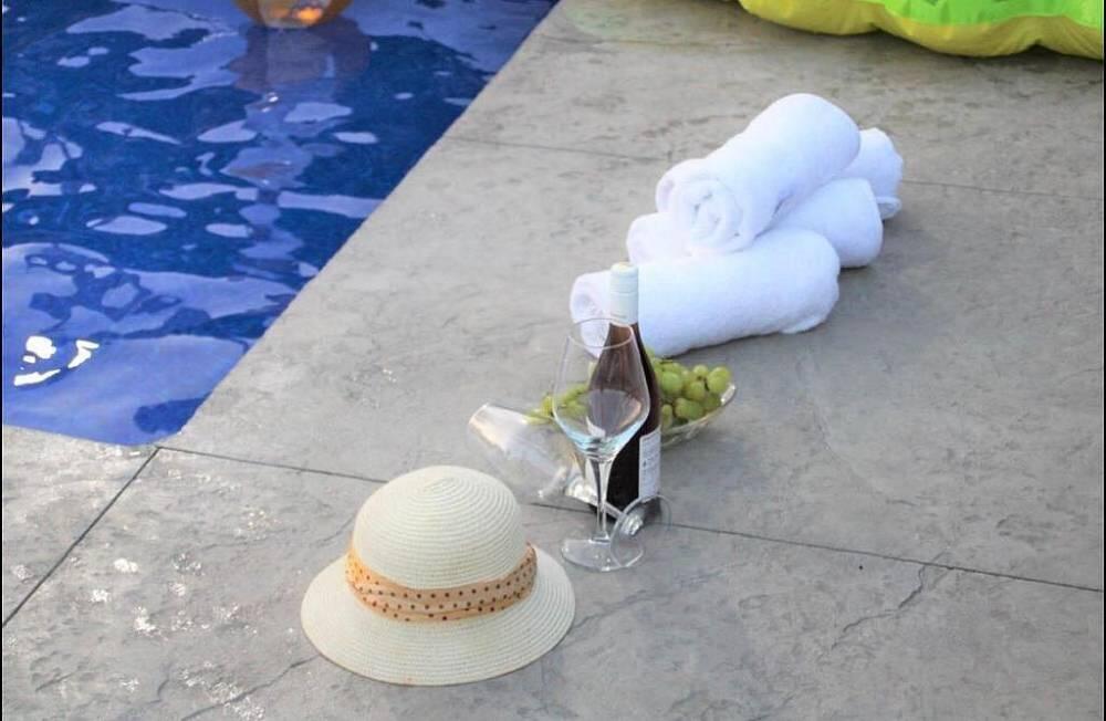 אחוזת רפאל גארדן מרכז  28  נופש - וי פור ויקיישן - V for Vacation