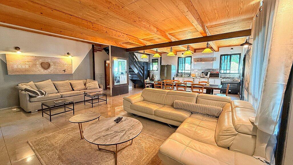 וילה לאונרדו בטבע צפון  27  נופש - וי פור ויקיישן - V for Vacation