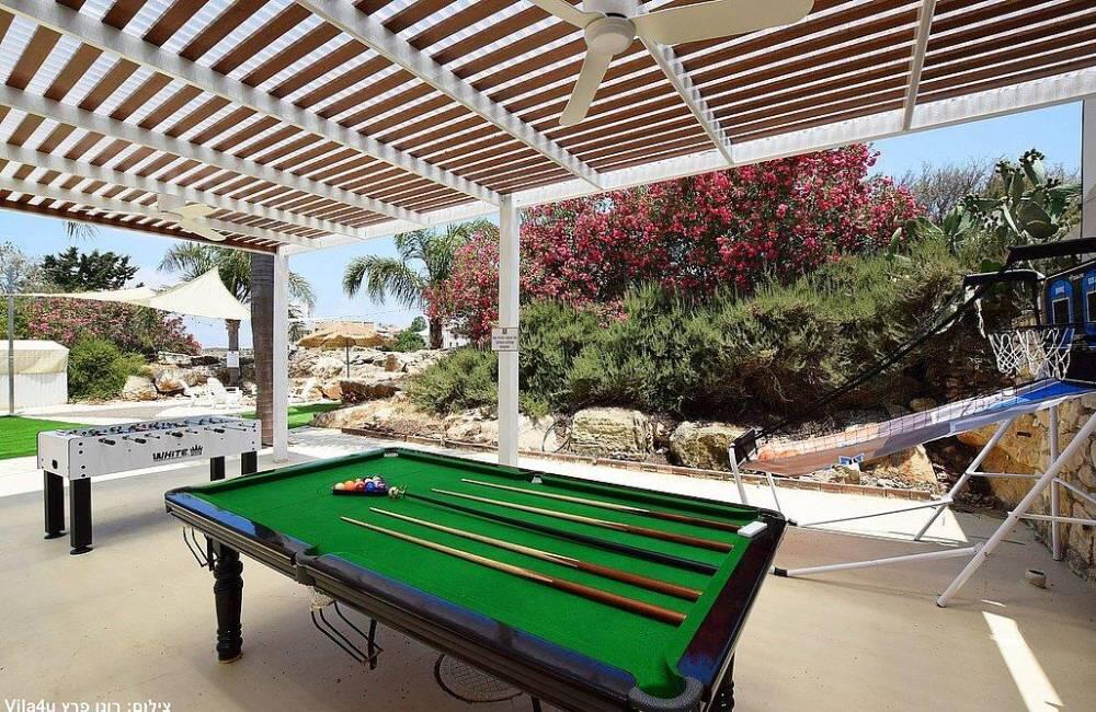 וילה ארבל 74 צפון  20  נופש - וי פור ויקיישן - V for Vacation