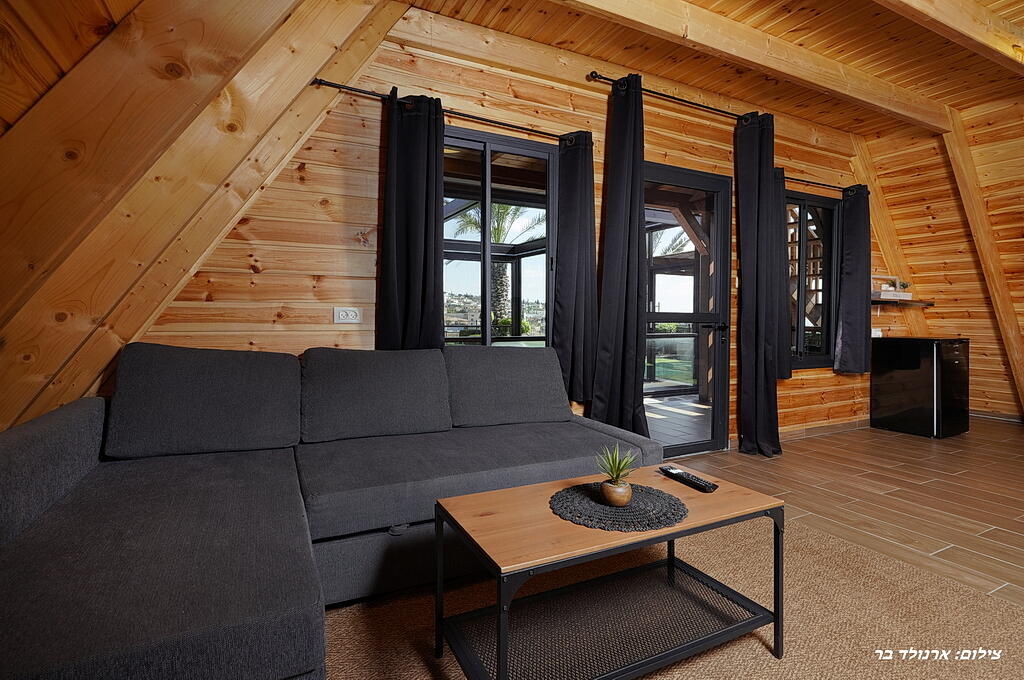 פרופאנס בגליל צפון  18  לופט 4 יו