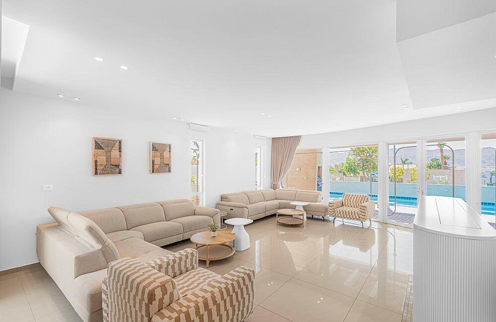 וילה קטלינה דרום  17  נופש - וי פור ויקיישן - V for Vacation