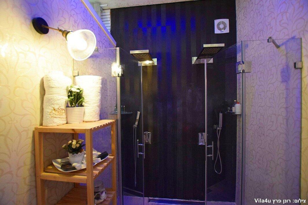 סוויטת סי בוטיק - C Boutique צפון  16  נופש - וי פור ויקיישן - V for Vacation