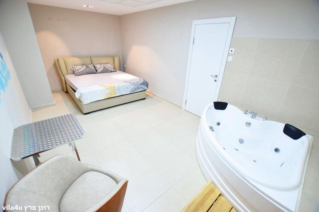 דה וילה - The Villa דרום  24  נופש - וי פור ויקיישן - V for Vacation